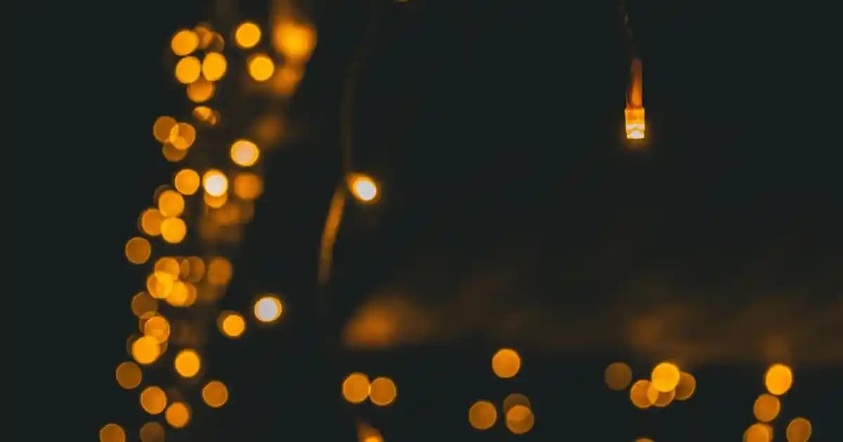 Nike Blazer Erkekler İçin Moda ve Konforu Bir Arada Sunan Spor Ayakkabısı