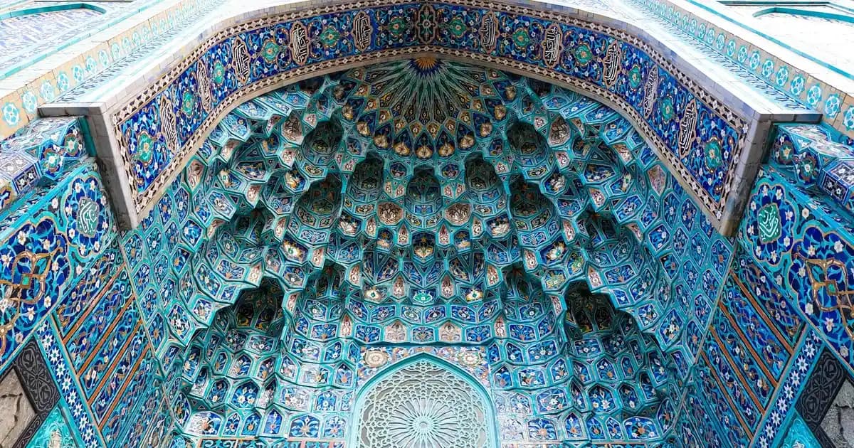 Nike Çocuk Montları: Kış Ayları İçin Dayanıklı ve Şık Seçenekler