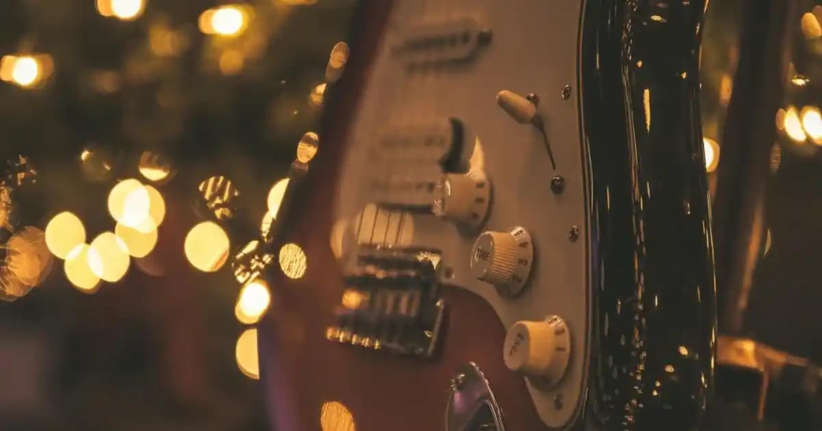 Nike Erkek Üstleri: Spor ve Günlük Hayatta Şıklık ve Konfor Sunan Modeller