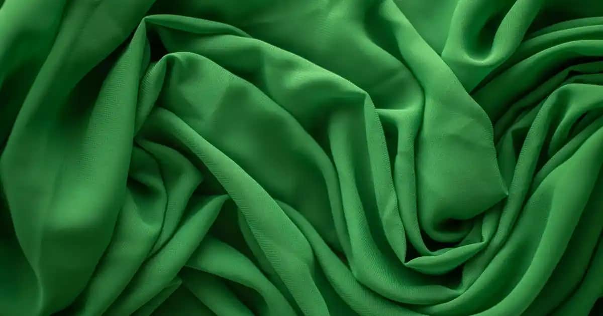 Nike Kadın Air Force 1 Ayakkabıları: Şıklık ve Konforun Modern Buluşması