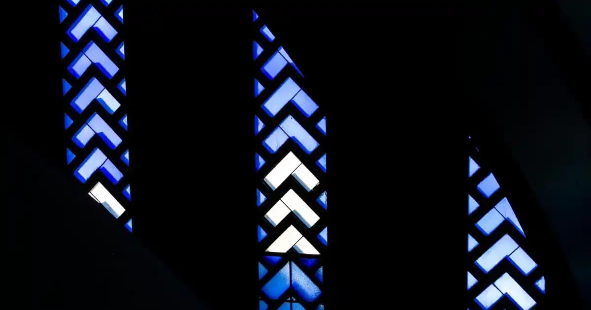 Nike Tech Bel Çantası: Modern ve Fonksiyonel Tasarımıyla Günlük Kullanım İçin Ideal