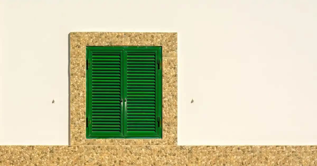 Reflektörlü Ayakkabılar: Güvenlik ve Şıklığın Modern Birleşimi