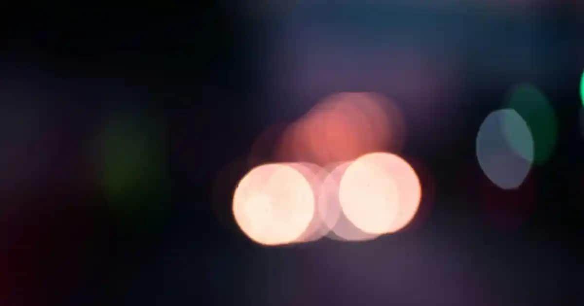 Siyah Bez Ayakkabılar: Konfor ve Şıklığı Bir Arada Sunan Modern Seçenekler