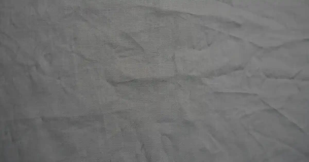 Siyah Kanvas Pantolon ve Çanta/Ayakkabı Kombinasyonlarının Şıklık Sırları