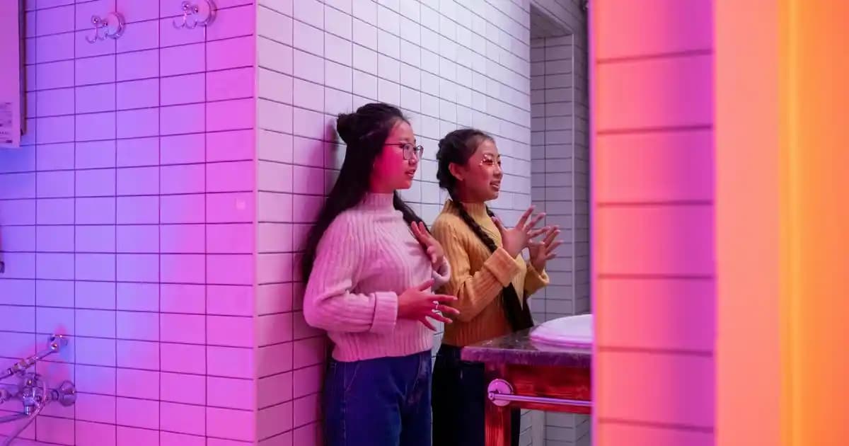 Siyah Vans Kadın Ayakkabıları: Modern Stil ve Konfor Bir Arada Sunan Modeller