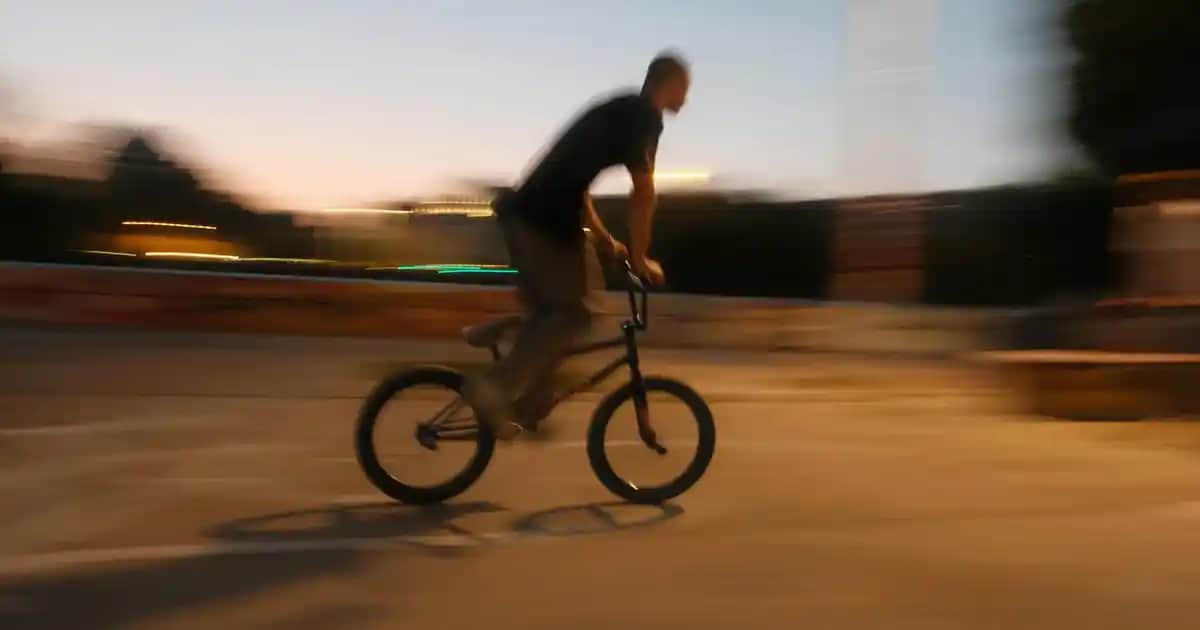 Tişört Kombinleri: Şık ve Rahat Giyim İçin Stil Rehberi