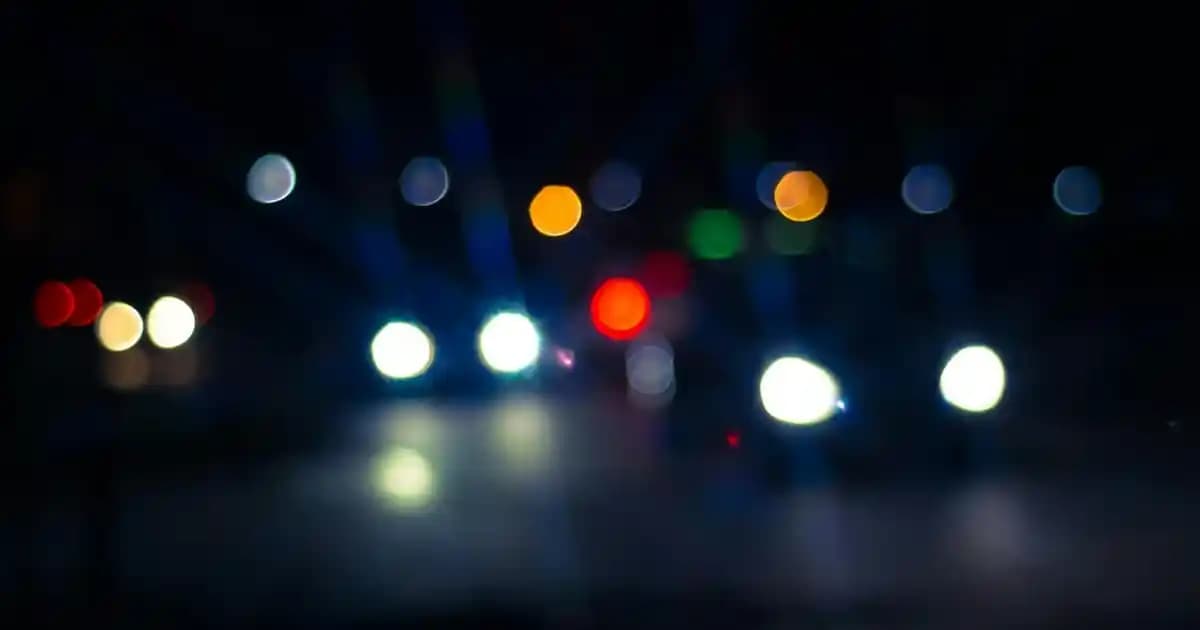 Tişört ve Ceket Kombinleri: Günlük ve Şık Stiller İçin Stil Önerileri ve Trendler