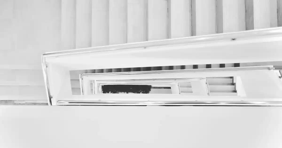 Uzun Kollu Erkek Tişörtleri: Stil ve Konforun Buluştuğu Güncel Modeller ve Trendler