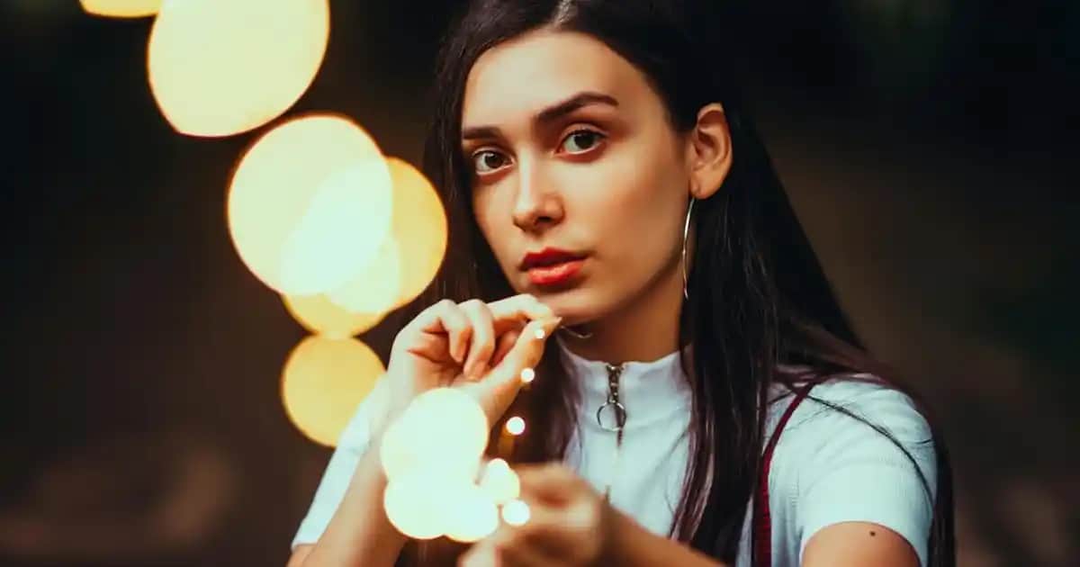 Yazlık Dış Giyim Modelleri ve Trendleri: Şıklık ve Konforu Bir Arada Yakalayın