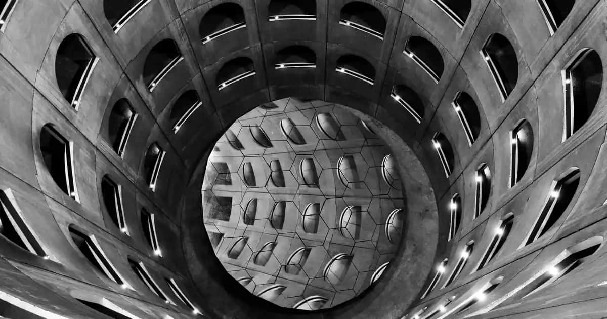 Yazlık Spor Ayakkabılar: Konfor ve Şıklığın Mükemmel Buluşması