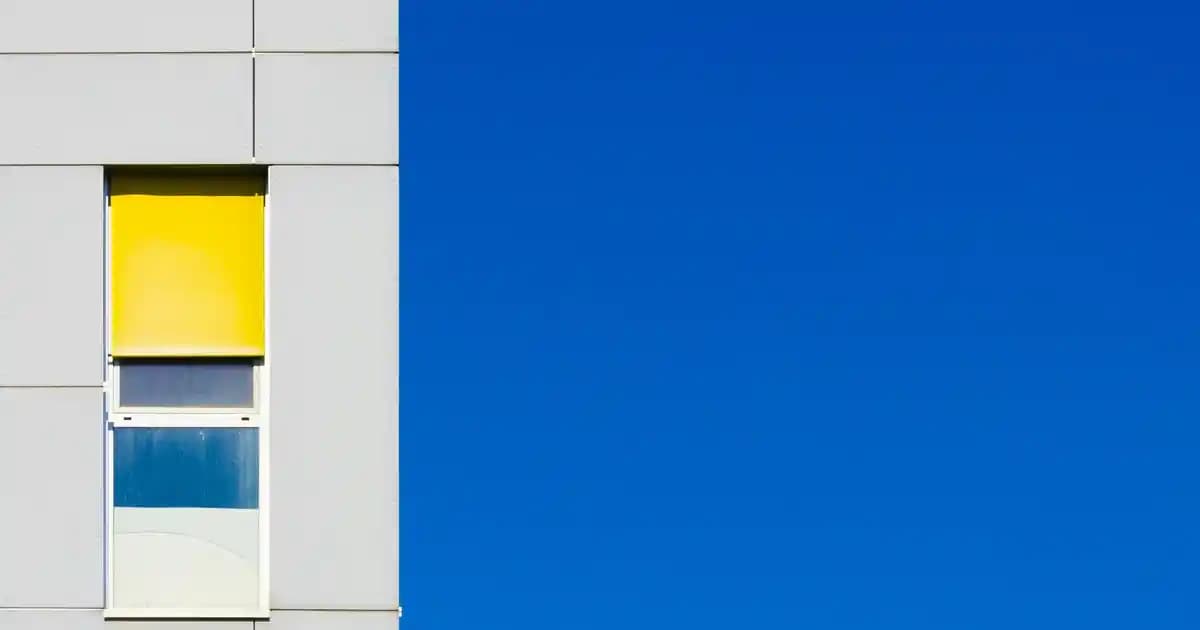 Yeni Nesil Gri Kadın Spor Ayakkabıları: Konfor ve Şıklığın Bir Arada Olduğu Model