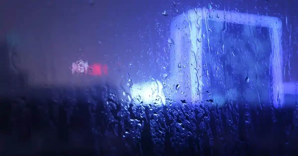 Yılbaşı Elbisesine Uygun Çanta ve Ayakkabı Seçenekleriyle Göz Kamaştırıcı Bir Geceye Hazırlanın