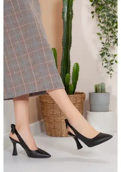 Daxtors Pamela Kadın Fiyonk Detaylı Stiletto: Şık ve Konforlu Topuklu Ayakkabı Seçeneği