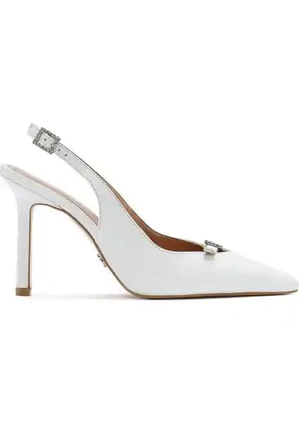Derimod Kadın Beyaz Bilekten Tokalı İnce Topuklu Deri Ayakkabı Özellikleri ve Kullanım Alanları