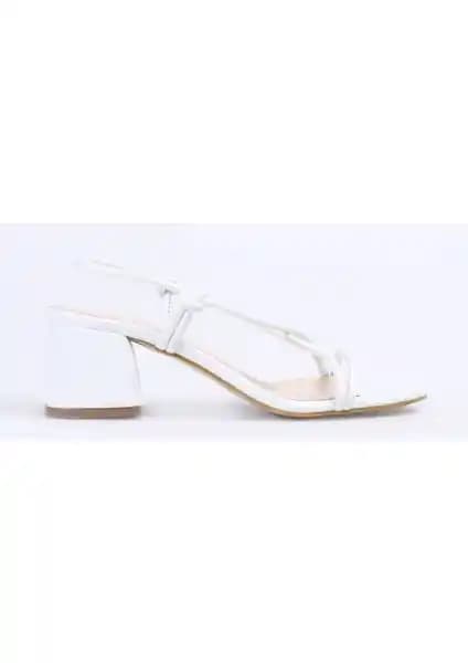 Fabrika Topuklu Ayakkabı: Şıklık ve Konforu Bir Arada Sunan Modern Kadın Ayakkabısı