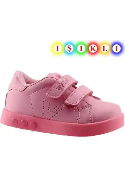 Çocuklar İçin Spor Ayakkabıları Karşılaştırması: Vicco Modellerinin Özellikleri ve Kullanıcı Yorumları