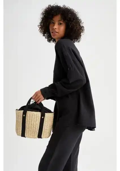 DeFacto ve Lucky Bees Kadın Çanta Modellerinin Karşılaştırması ve Özellikleri