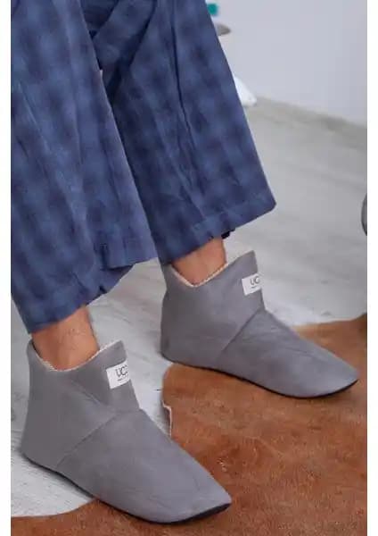 Ev İçin Kaymaz Deri Tabanlı Panduf ve Ev Botları Karşılaştırması