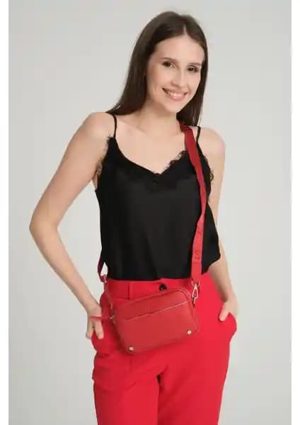 Garbalia West ve Lucky Bees Kadın Mini Çantaları Karşılaştırması