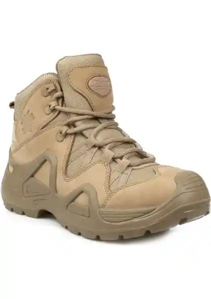 İki Popüler Erkek Botu Modelinin Detaylı Karşılaştırması ve Seçim Rehberi