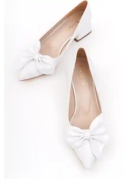 Kadın Ayakkabıları Karşılaştırması: Divolya Camila ve Muggo Mona Modelleri Analizi