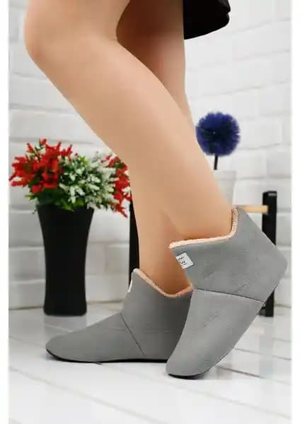 Kadın Ev Botları ve Panduf Modellerinin Karşılaştırması: Sıcak Tutma ve Konfor Özellikleri