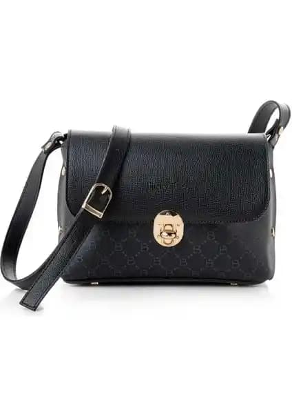 Kadın Günlük Kullanım İçin Şık ve Pratik Çanta Karşılaştırması