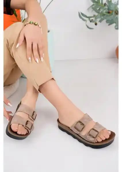 Kadın Günlük Terlikleri Karşılaştırması: Muggo Lena ve Neon Shoes Lina Modelleri