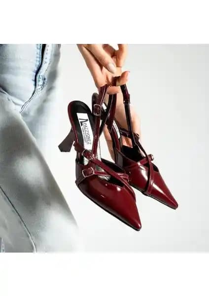 Kadın Topuklu Ayakkabı Modelleri: Elmando ve Tolgado'nun Detaylı Karşılaştırması