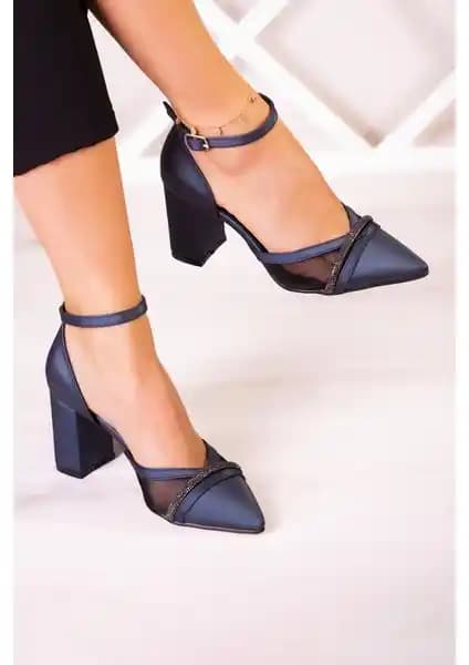 Kadınlar İçin Şık ve Konforlu Topuklu Ayakkabı Karşılaştırması