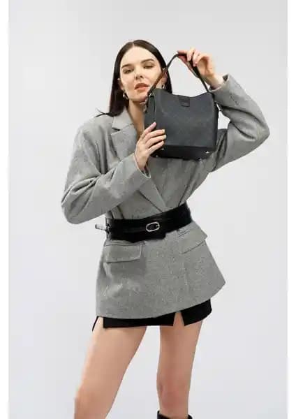 Lucky Bees Kadın El ve Omuz Çantası Karşılaştırması: Tasarım ve Kullanım Özellikleri