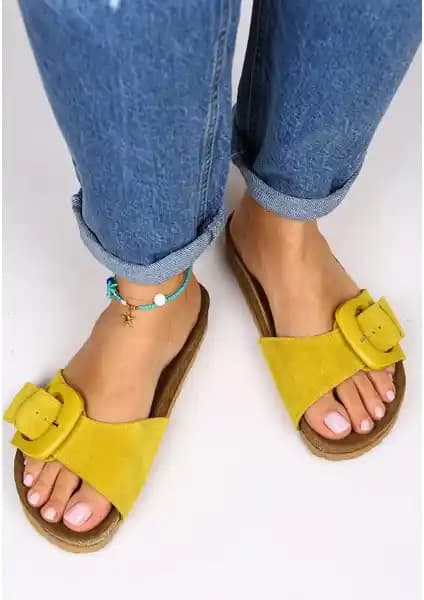 Manijero Alandra ve Marjin Hakiki Deri Günlük Terlikleri Karşılaştırması ve Özellikleri