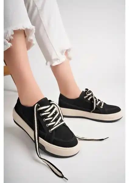 Pasyone Siyah Kadın Sneaker ve Tonny Black Unisex Spor Ayakkabı Karşılaştırması