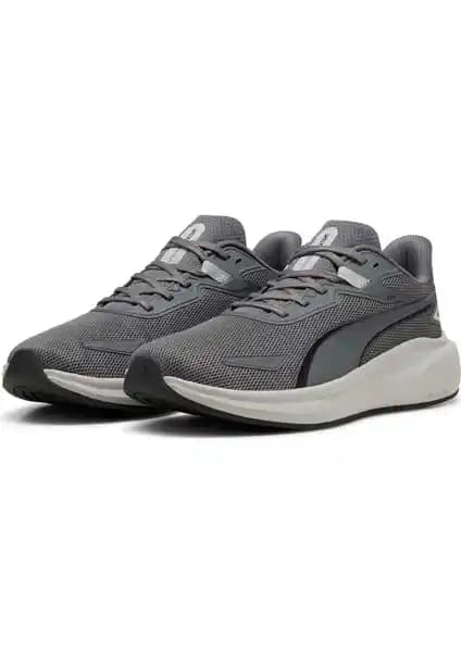 Puma Skyrocket Lite ve X-Ray 2 Square Erkek Spor Ayakkabıları Karşılaştırması