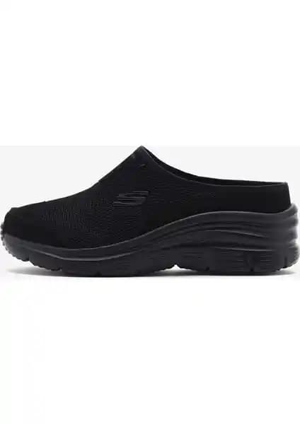 Skechers Moda ve Konfor Ürünleri Karşılaştırması: Spor Ayakkabı ve Terlik Seçenekleri