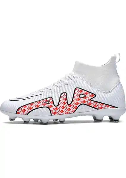 Suvan Erkek Spor Futbol Ayakkabısı ve Xcity Beyaz Futbol Ayakkabısı Karşılaştırması