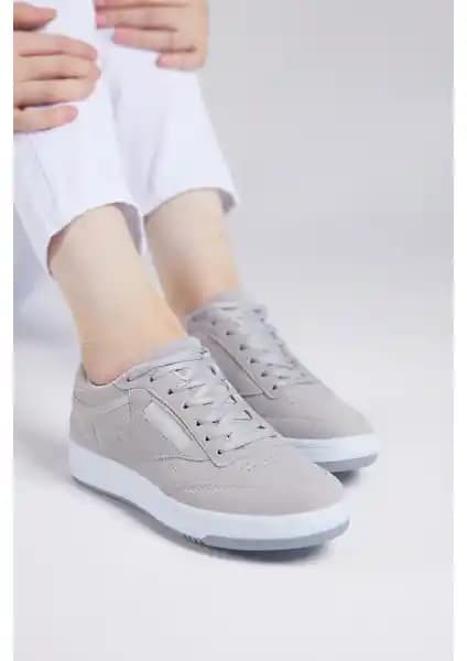 Tonny Black Unisex Spor Ayakkabıları Karşılaştırması: Siyah mı Gri mi Daha Uygun