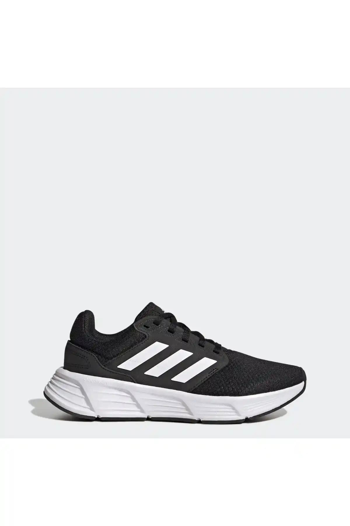 adidas Galaxy 6 Kadın Koşu Ayakkabısı Performans ve Şıklığı Bir Arada Sunar