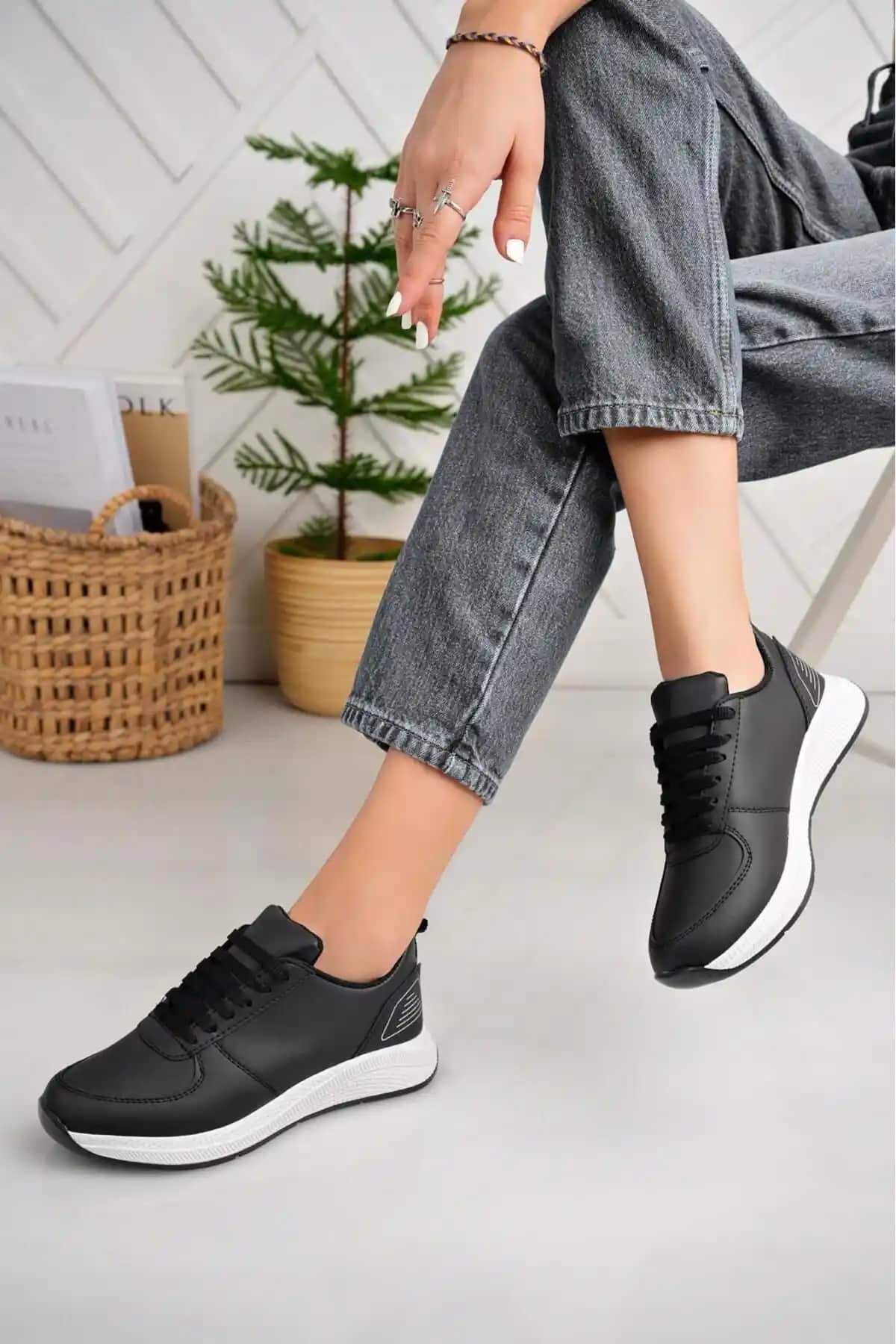 Alya LCN Unisex Su Geçirmez Spor Ayakkabı: Dayanıklılık ve Konforun Birleşimi