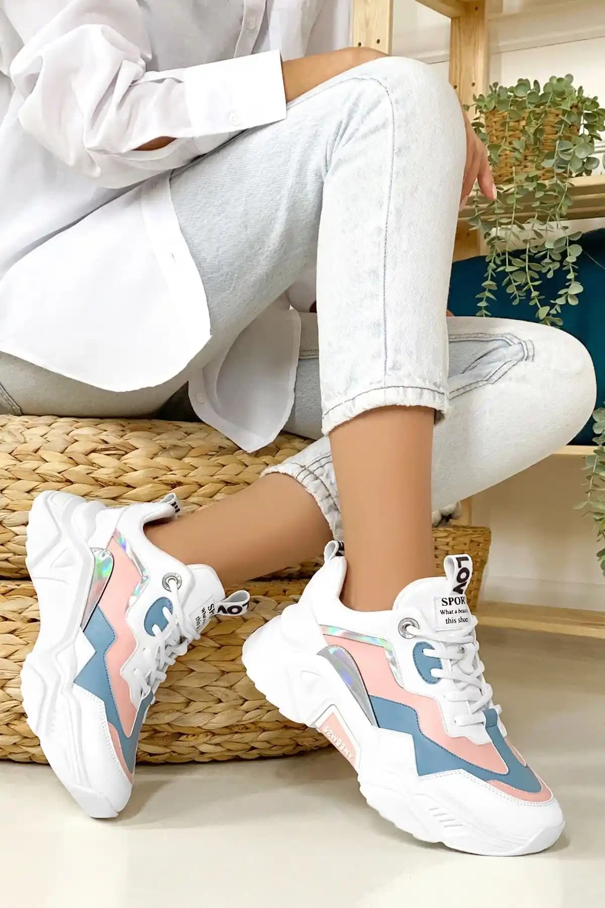 Dark Seer Kadın Mavi Beyaz Sneaker: Modern ve Konforlu Günlük Spor Ayakkabısı