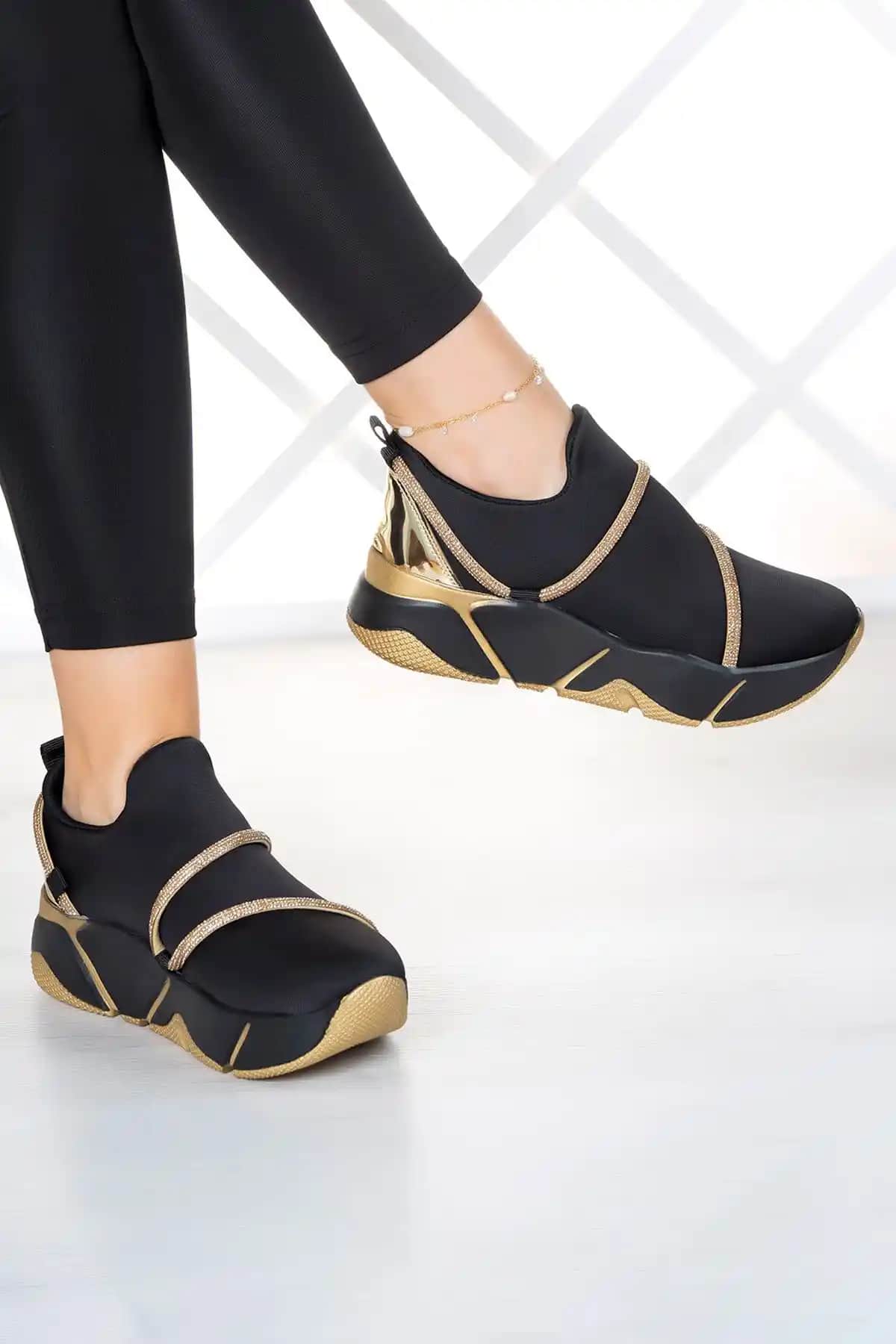 Erkan Saçmacı Barbara Altın Streç Taşlı Sneaker: Şık ve Konforlu Günlük Spor Ayakkabı