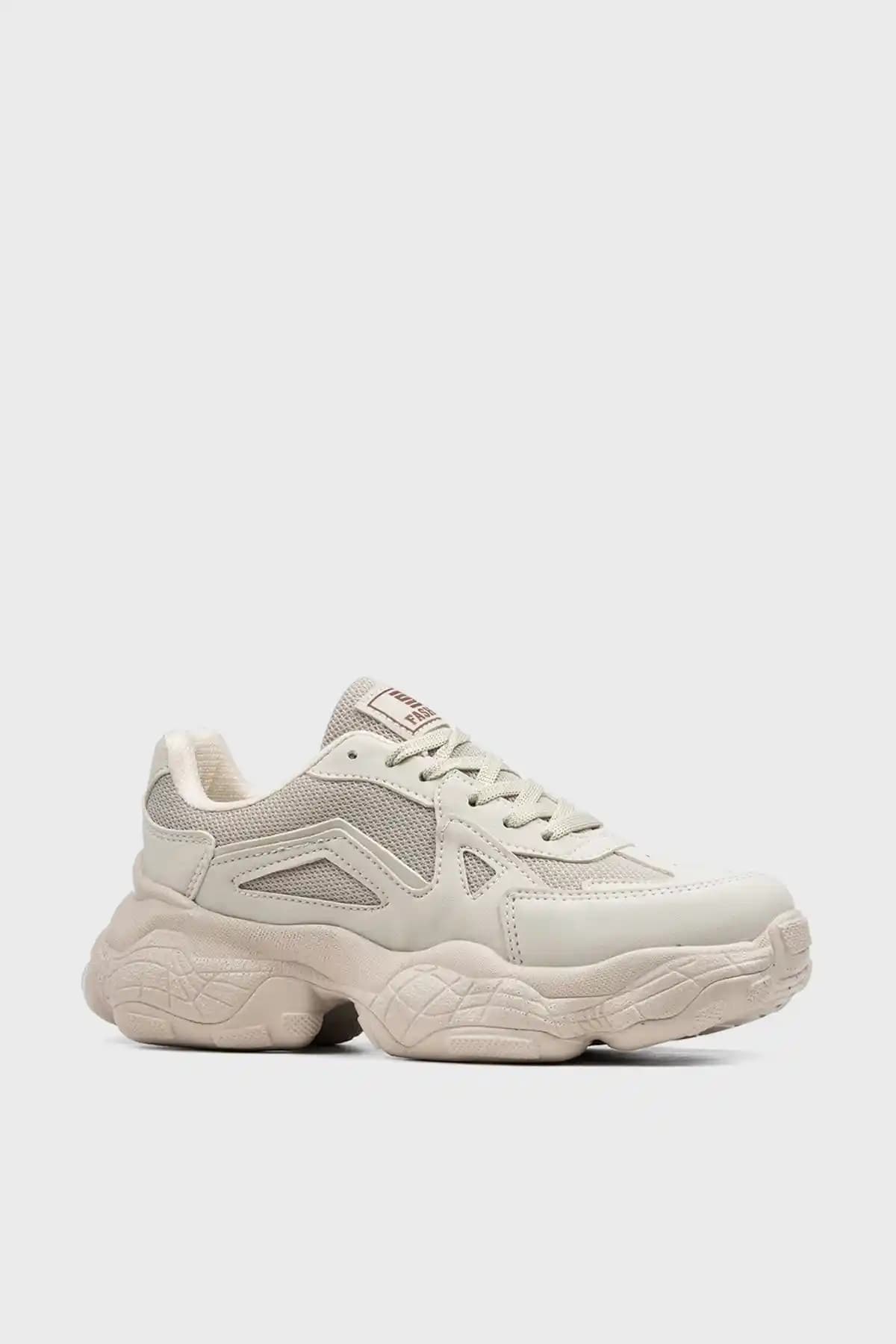 ICELAKE Kadın Sneaker Ybm-s997: Şıklık ve Konforun Buluştuğu Günlük Ayakkabı