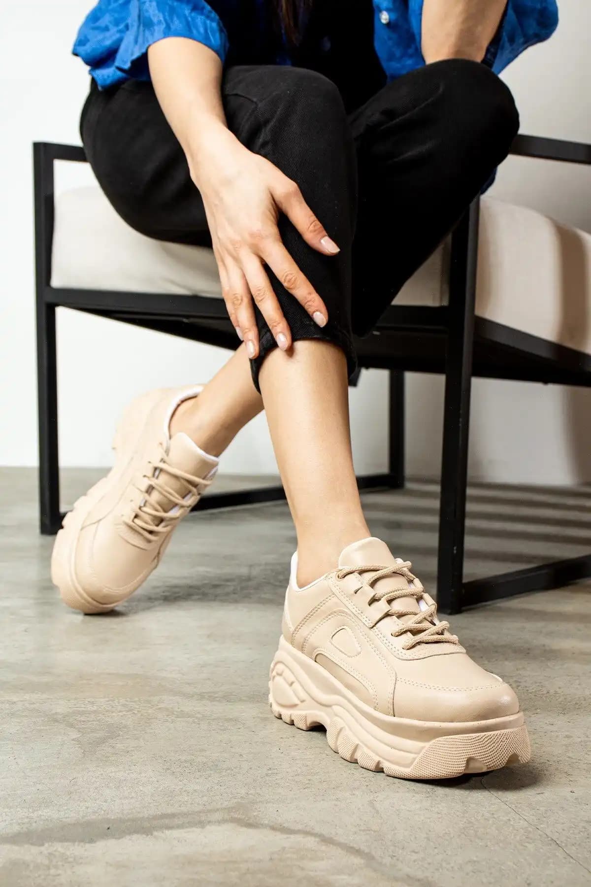 İmerShoes Kadın Günlük Bej Sneaker: Şık ve Konforlu Modern Tasarım Ayakkabı
