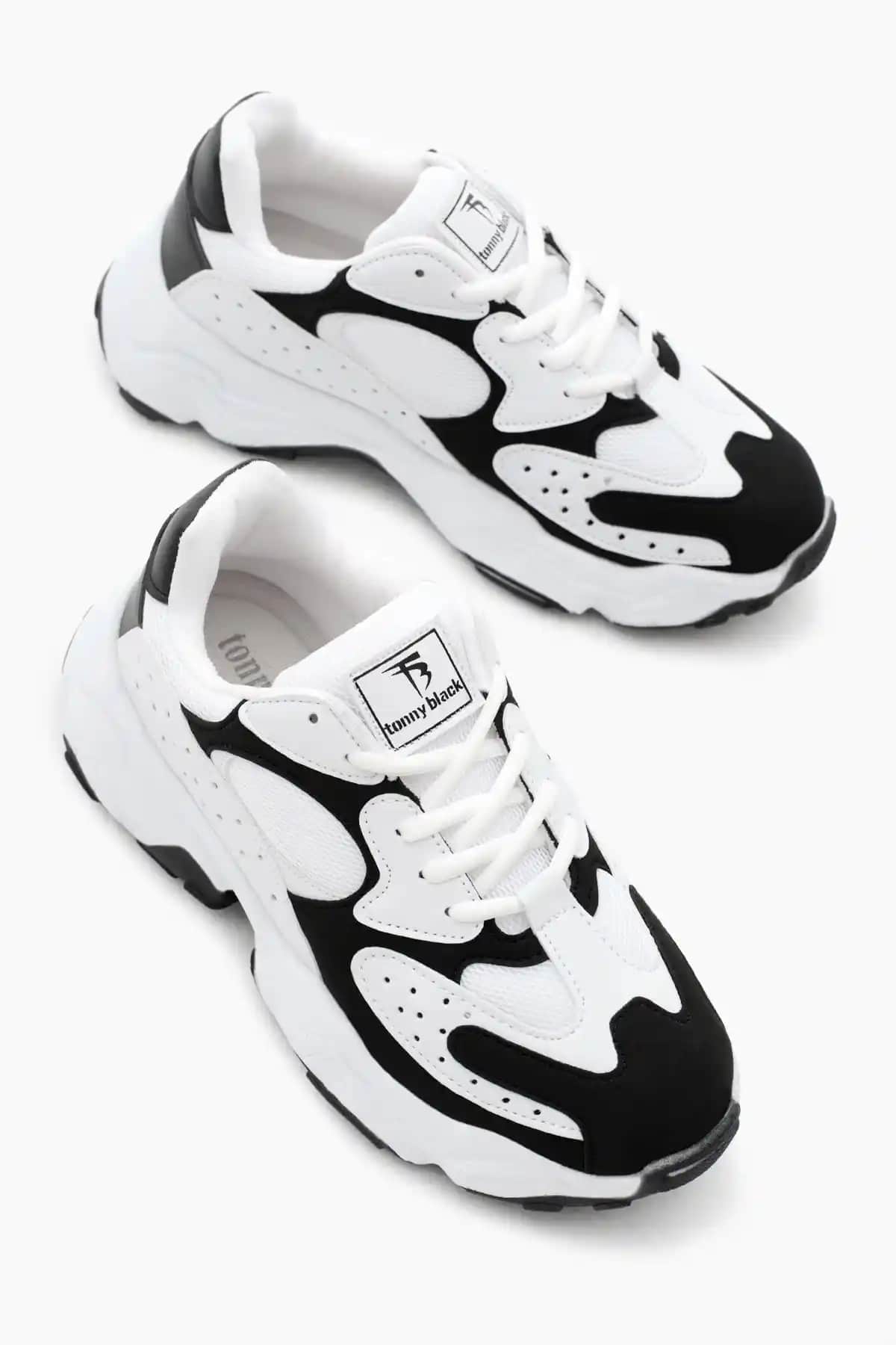 Kadınlar İçin Şık ve Rahat Beyaz Siyah Spor Ayakkabı TB284 Özellikleri ve Kullanım Alanları