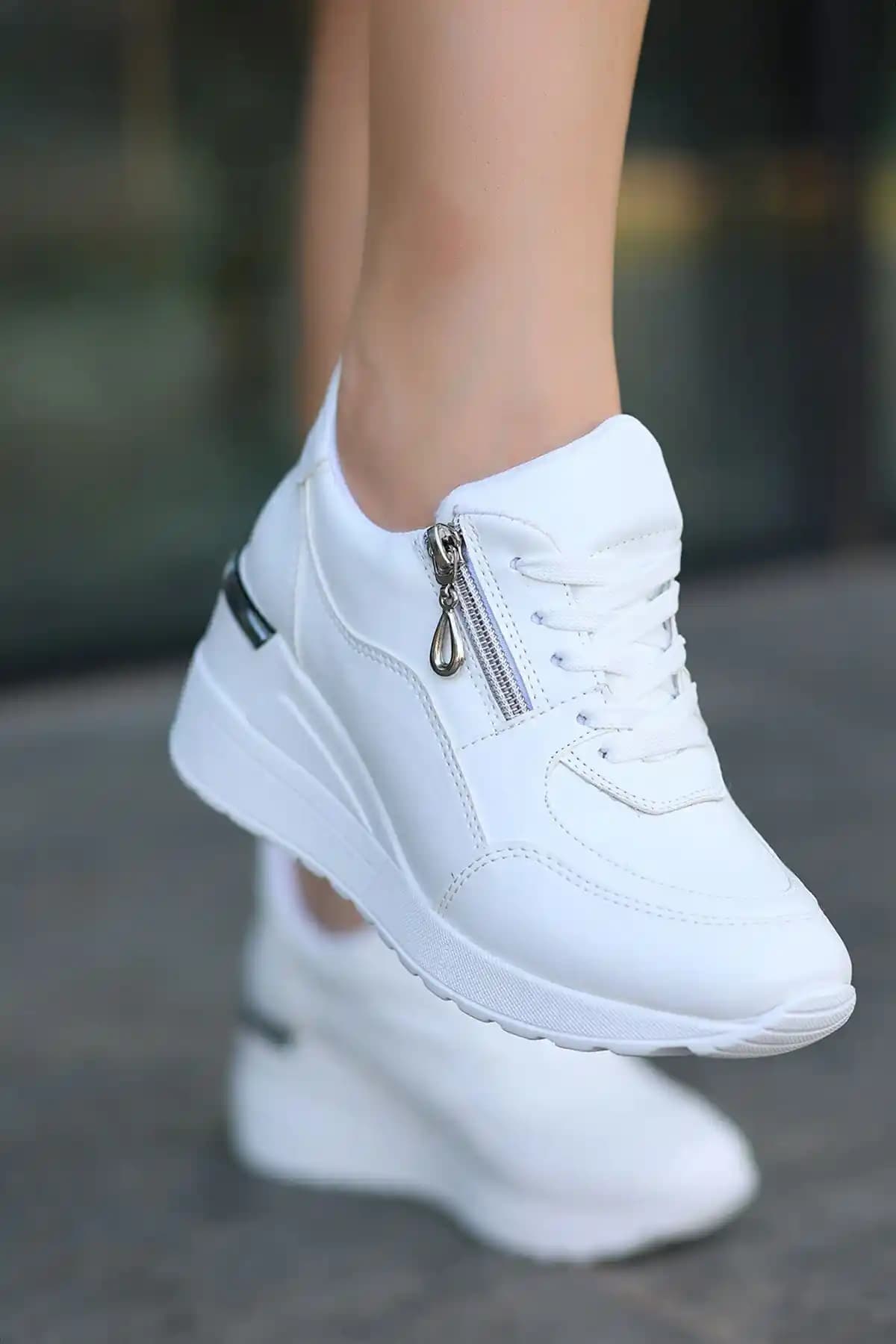 Kajal Berlín Günlük Spor Ayakkabı Beyaz Şık ve Rahat Tasarım Özellikleri