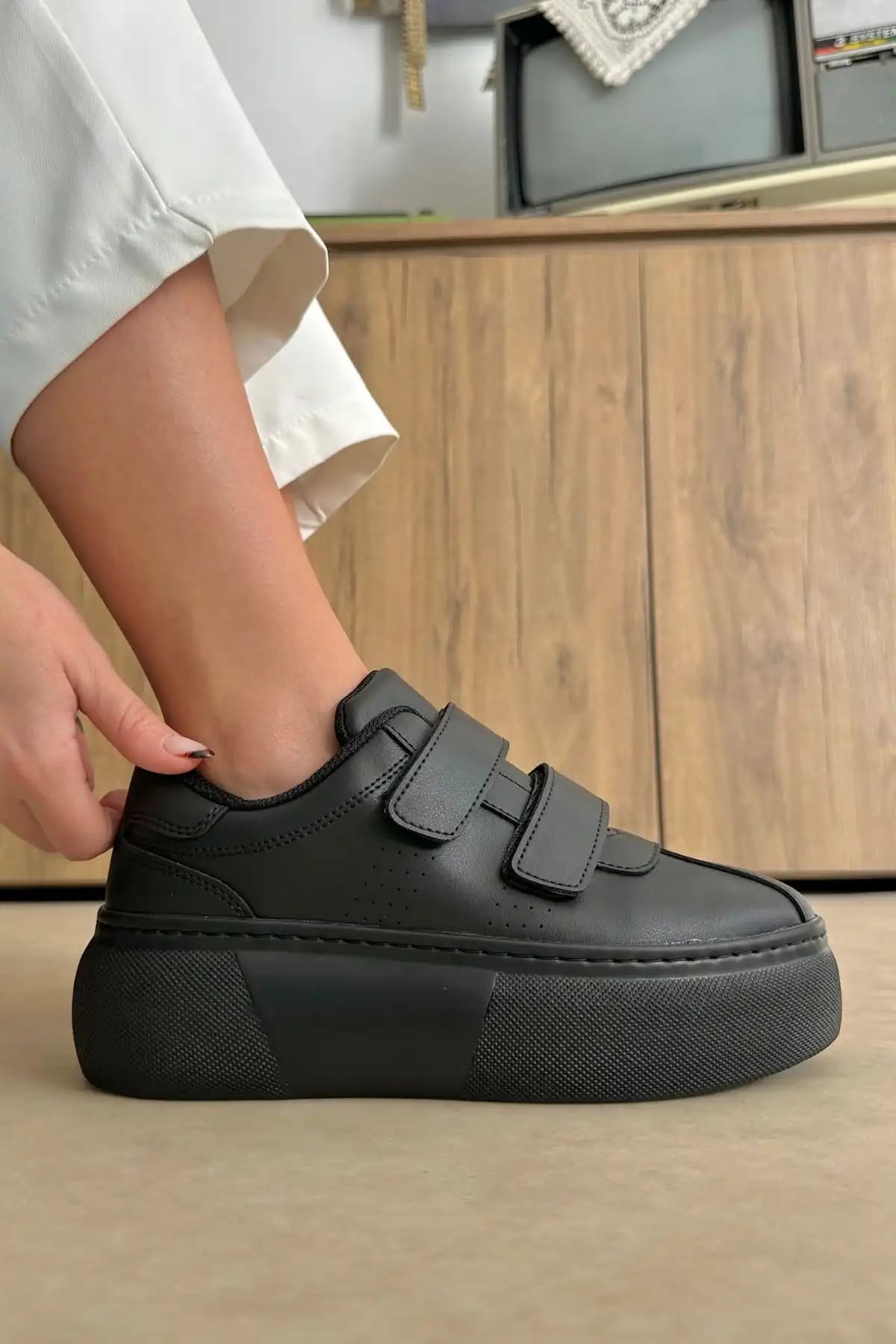 Mupa Shoes Kadın Siyah Spor Ayakkabı Şıklık ve Konforu Bir Arada Sunar