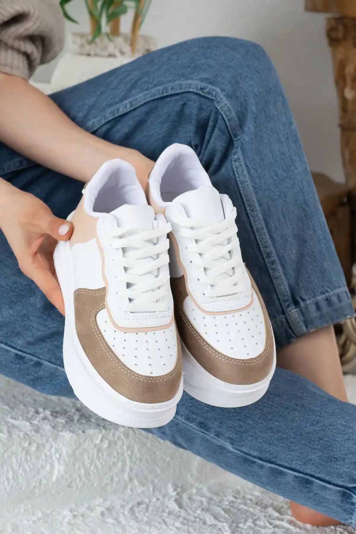 Nstil Günlük Kadın Vizon Nude Sneaker: Modern ve Konforlu Spor Ayakkabı Seçenekleri