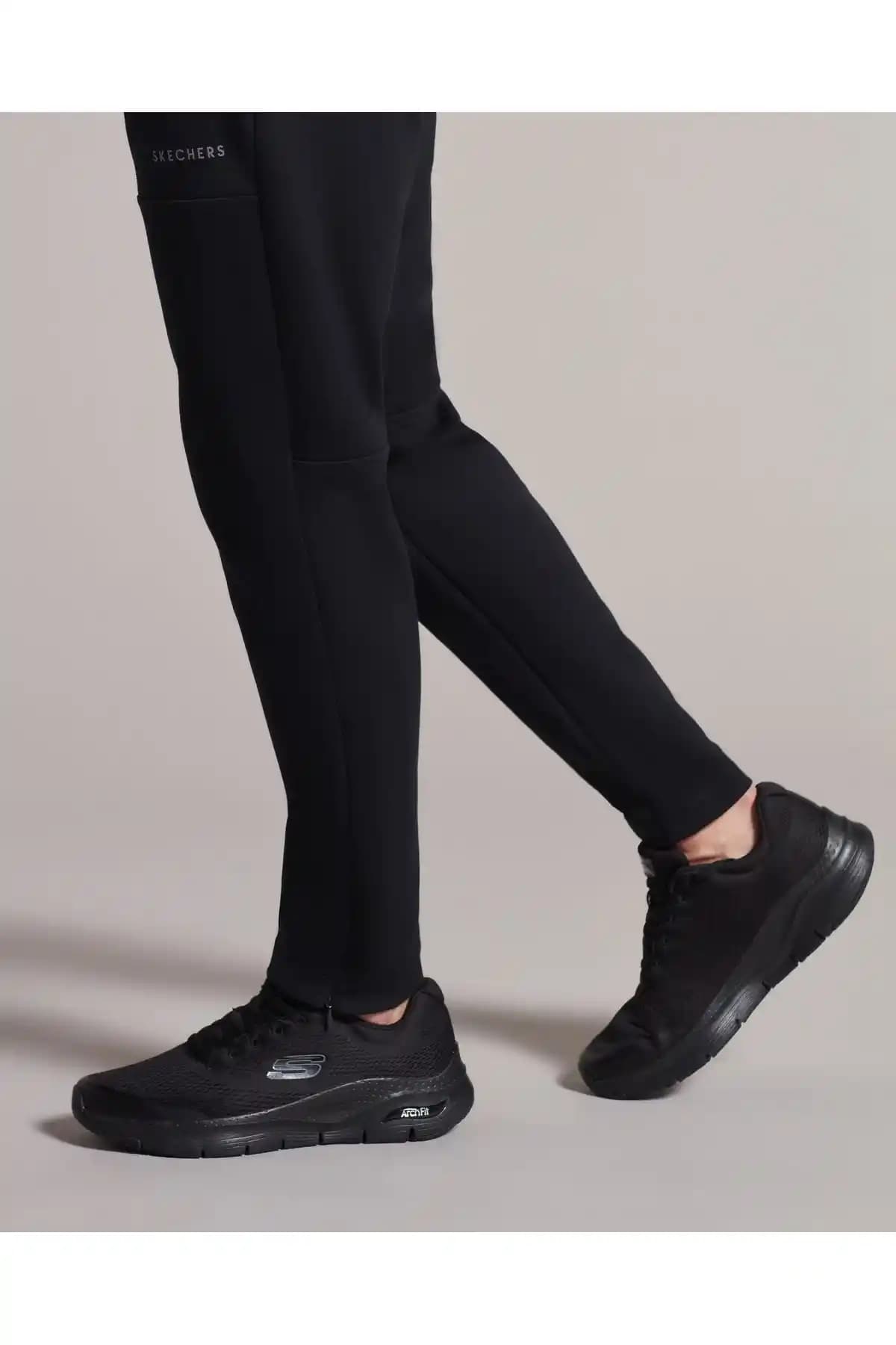 Skechers Arch Fit Erkek Siyah Spor Ayakkabı: Konfor ve Şıklık Bir Arada