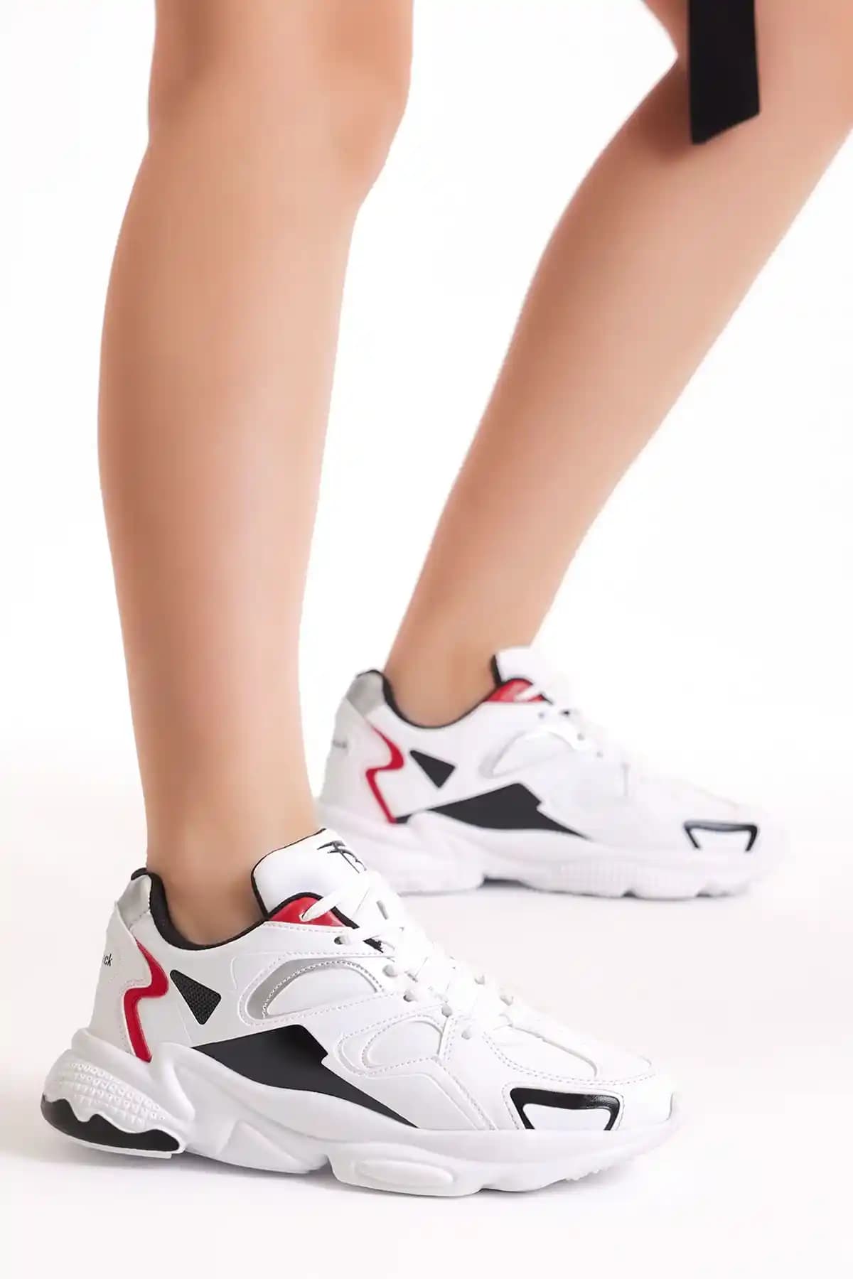 Tonny Black Beyaz Siyah Spor Ayakkabı Tb252 Günlük ve Spor Kullanımına Uygun