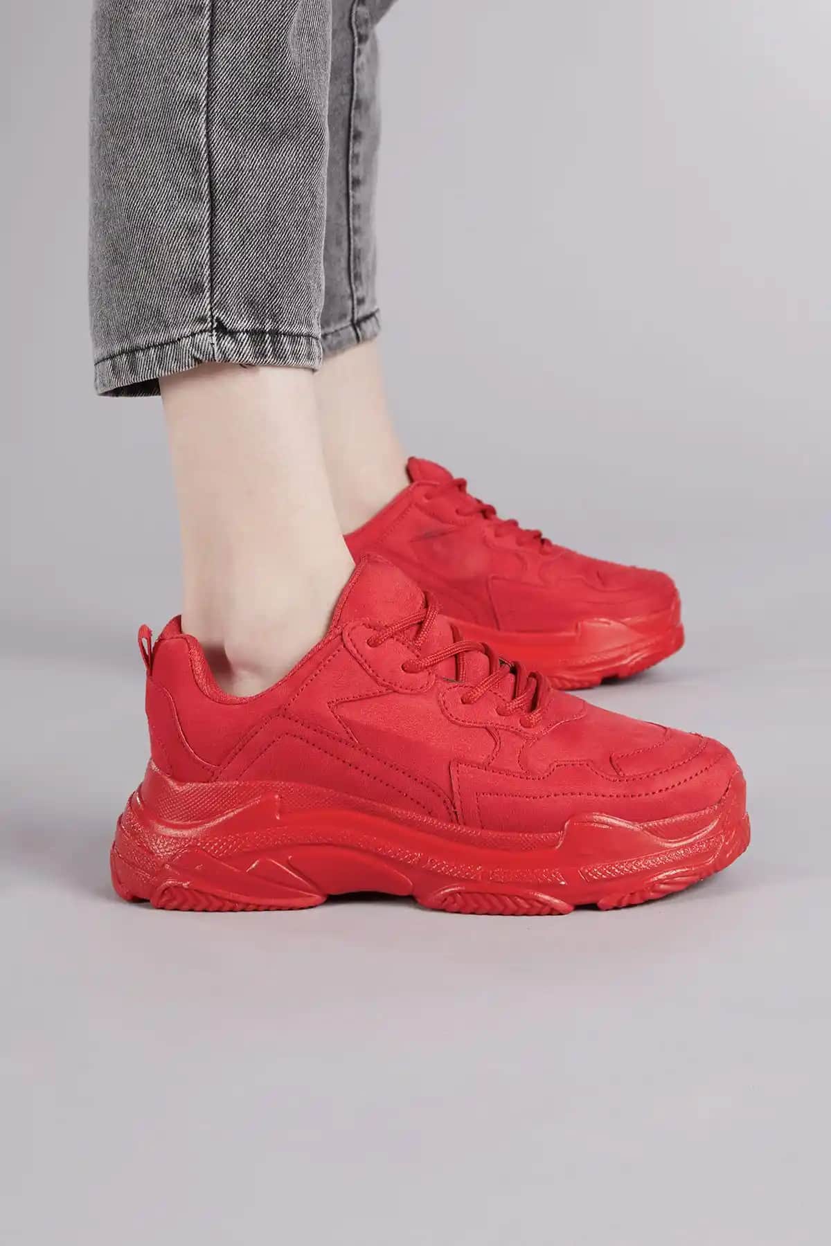 Tonny Black Kadın Kırmızı Süet Spor Ayakkabı Modern ve Rahat Tasarım